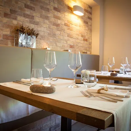 900 Отель Джулианова