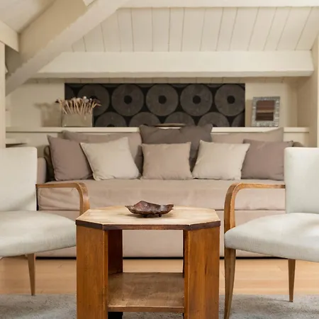 Отель 900 Джулианова