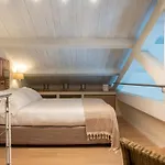 Hotel 900