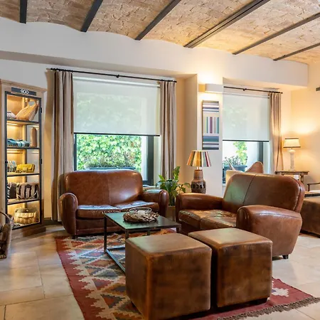 900 Hotel 4*