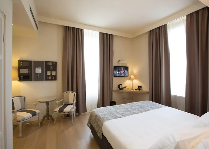 900 Szálloda Giulianova